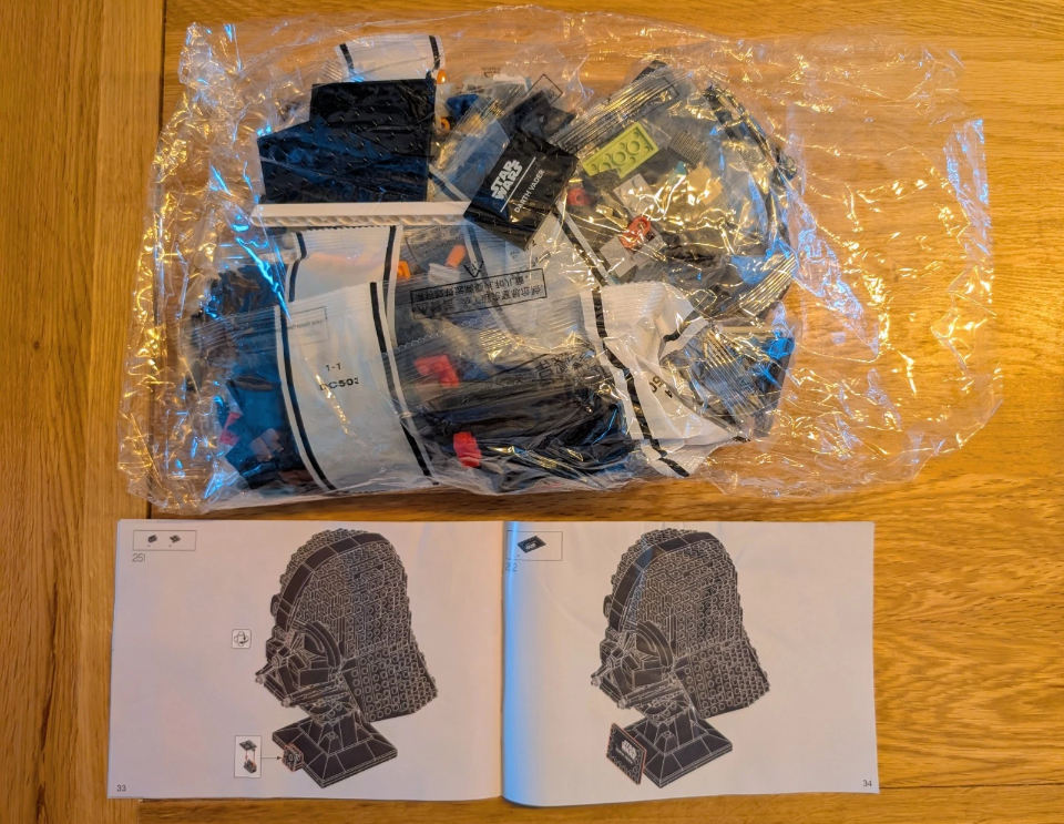 Darth Vader Helmet 75304 - New Building Blocks Set