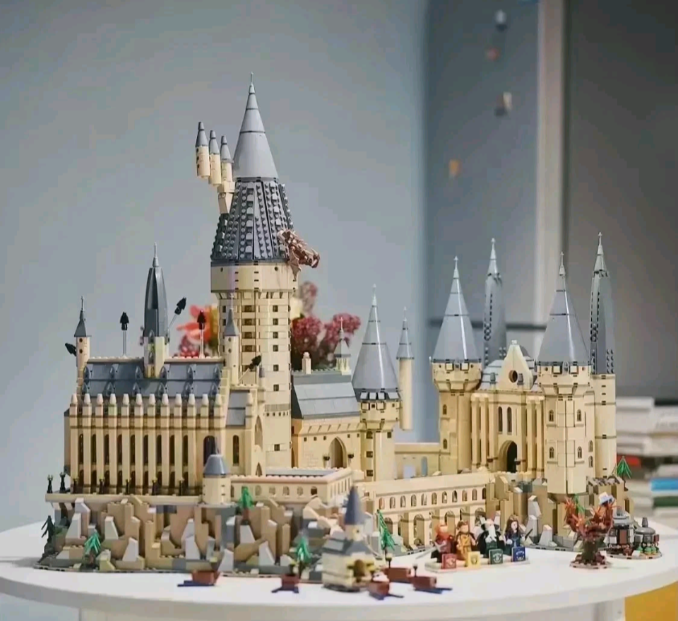 71043 MOC Hogwarts Castle Building Blocks Harry Potter 6020pcs