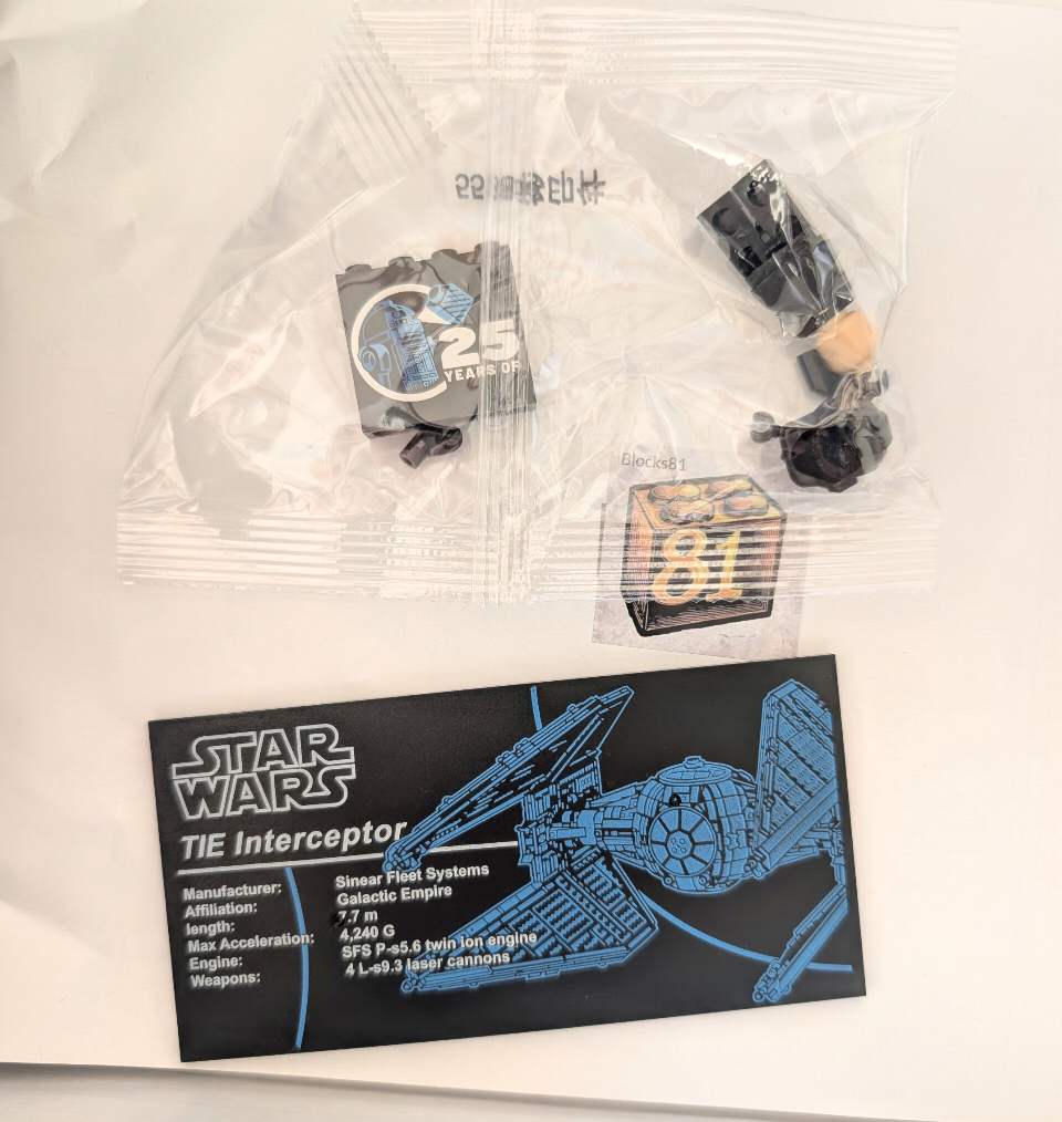 New TIE Interceptor 75392 MOC 1931 PCs