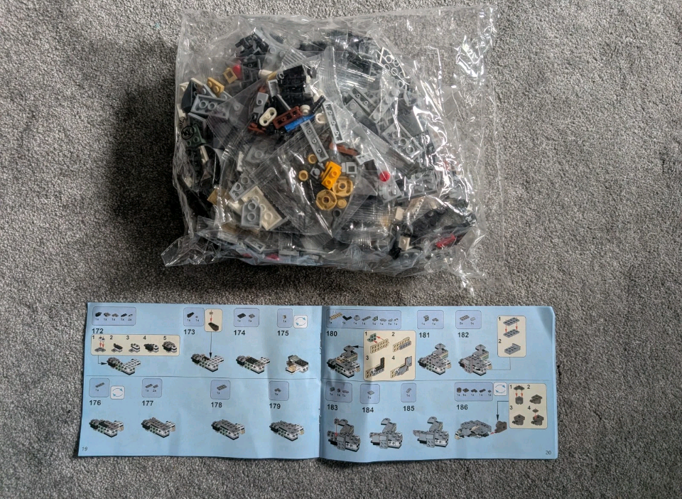 Star Wars AT-AT Driver Helmet (75429) MOC Building Blocks Set