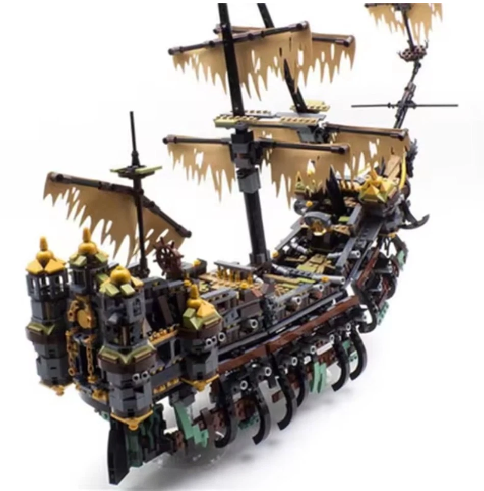 Pirates of the Caribbean Silent Mary (71042) 2294PCS Building Blocks w/ Figures