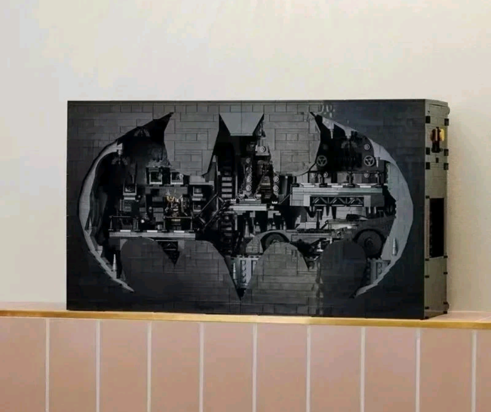 76252 Bat Cave Shadow Box with Figures 3981 pcs New